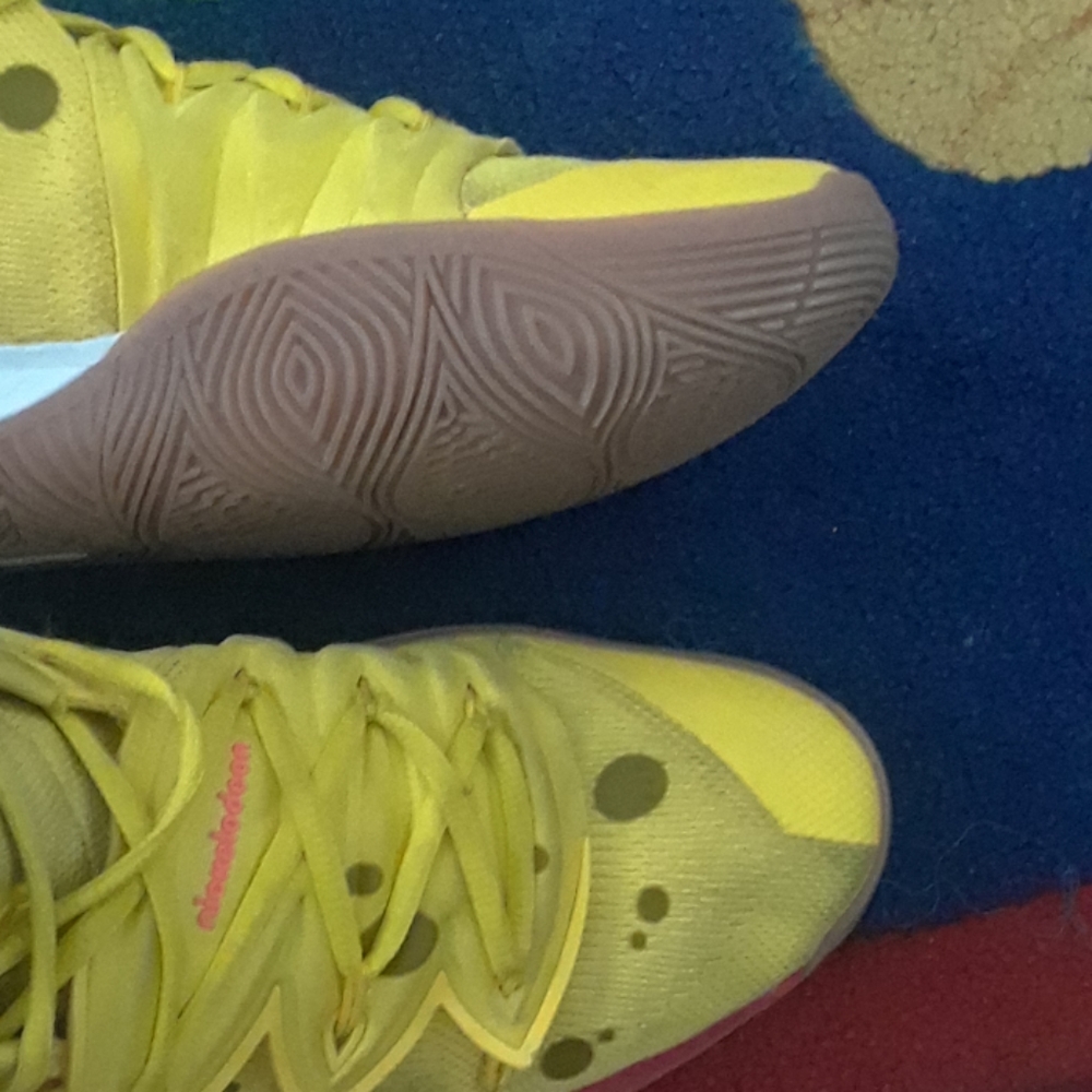 Spongebob Squarepants Kyrie Basketball shoes - Picture 5 of 8